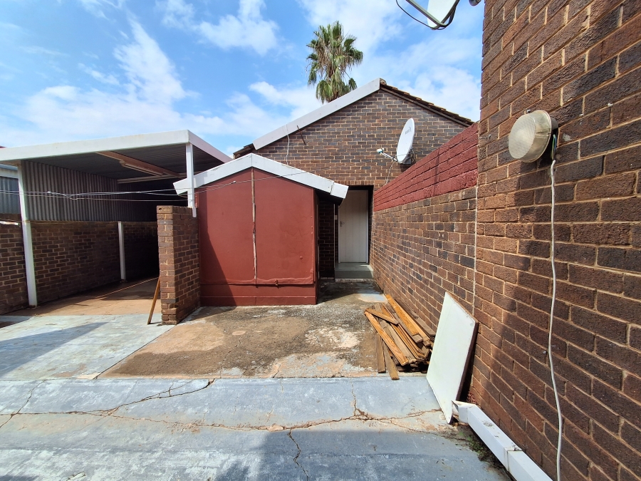 3 Bedroom Property for Sale in Stilfontein Ext 3 North West